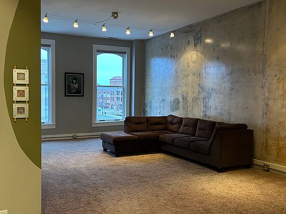 3rd image of 675 Wabash Ave #301