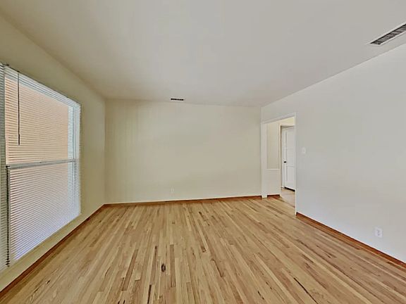 2nd image of 7838 Corona Ave #443-5152