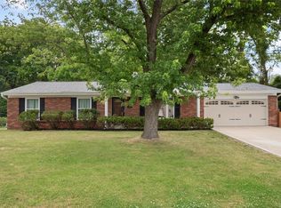 12850 Willowyck Dr, Saint Louis, MO 63146