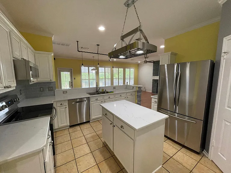 22407 Madison Park — Photo 16