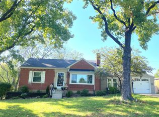 5 Springbrook Pl, Saint Louis, MO 63119