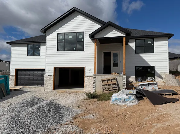 2505 W Pigeon Drive, Ozark, MO 65721