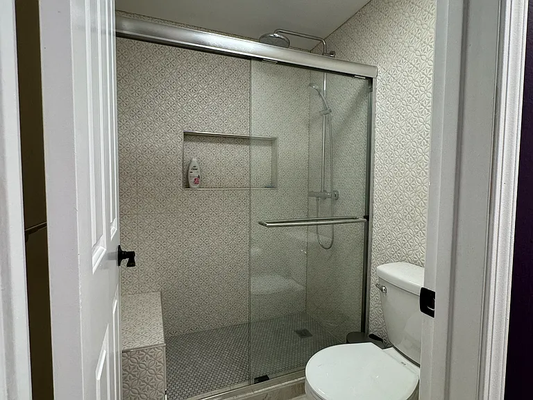 Updated lower lever full bathroom
