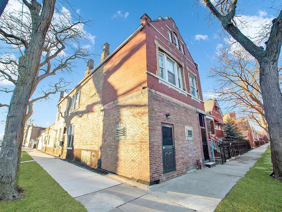 1st image of 2858 S Trumbull Ave Unit 1F