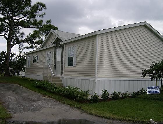 Exterior 1