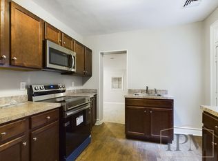 1507 S Duke St #B, York, PA