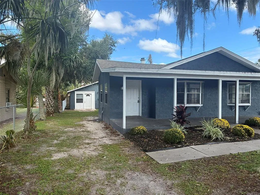 2 bed, 2.0 bath, 1500 sqft, $1,800 — Photo 2