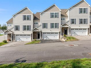102 Hunting Hill Dr, Cumberland, RI 02864