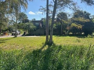 5340 Myrtle Ln, Naples, FL 34113