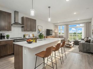 24 Bay Front Dr #B79C758CA, Traverse City, MI 49696