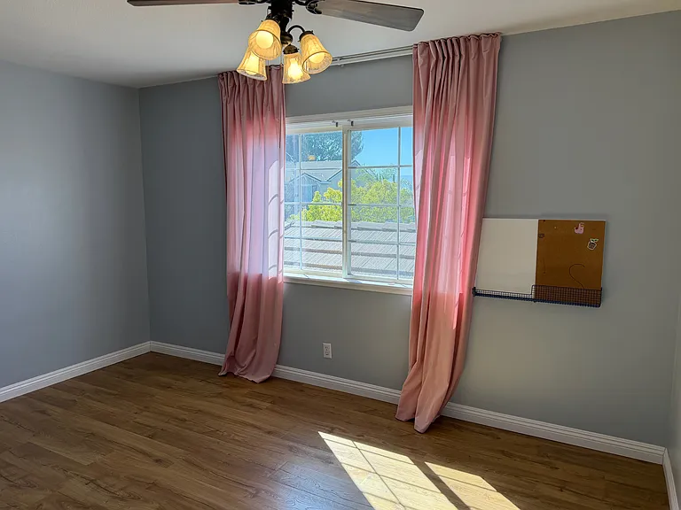 26085 Salinger Ln — Photo 10
