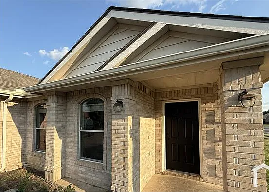 3700 Verde Dr — Photo 1