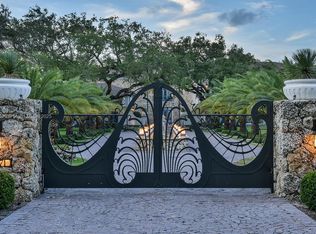 5771 SW 94th St, Pinecrest, FL 33156