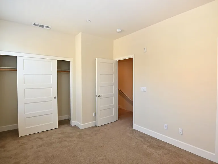 6543 Tralee Village Dr — Photo 7