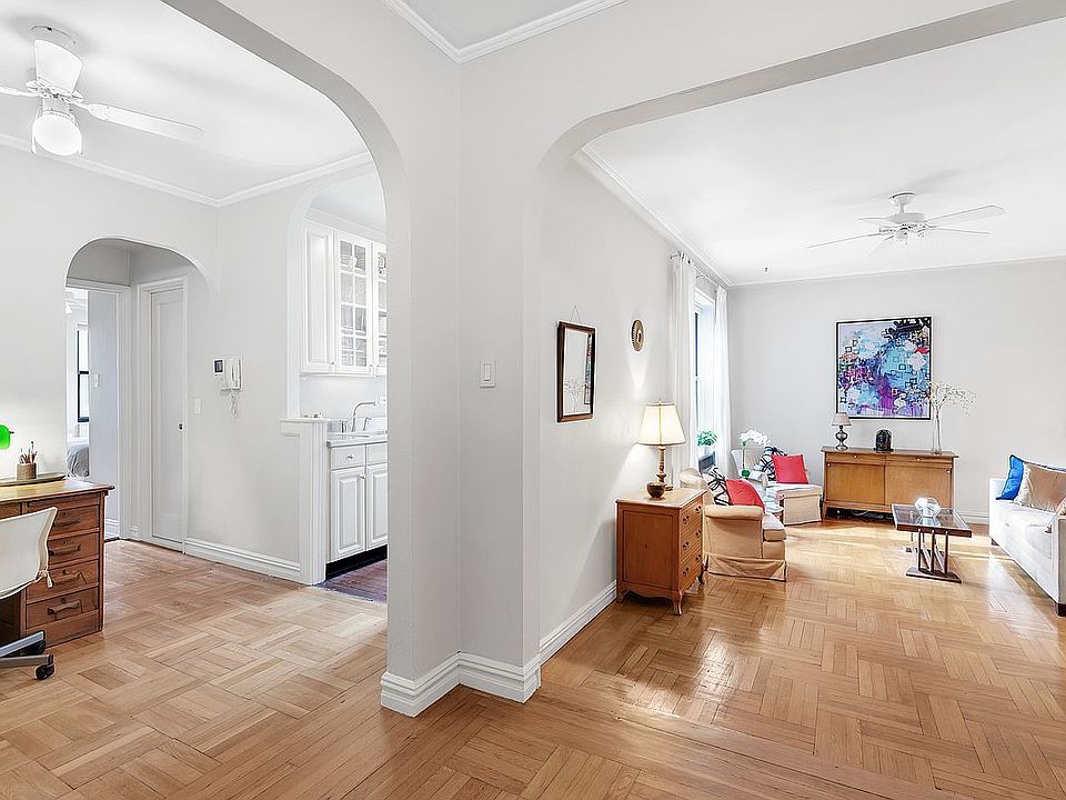 1st image of 225 W 25th St APT 6G