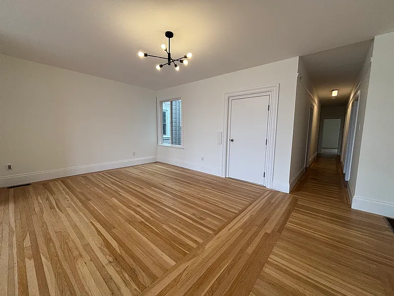 425 33rd Ave — Photo 5