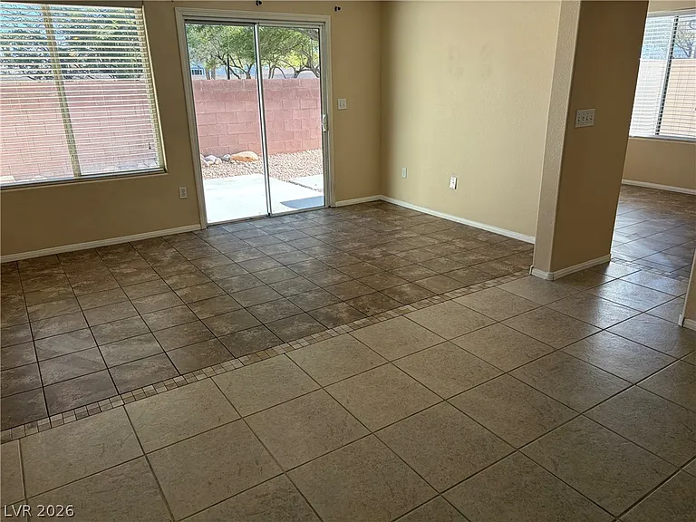 5079 Penryn Ct — Photo 3