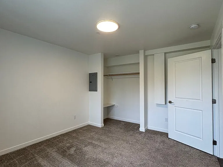 2249 N Airport Rd — Photo 43