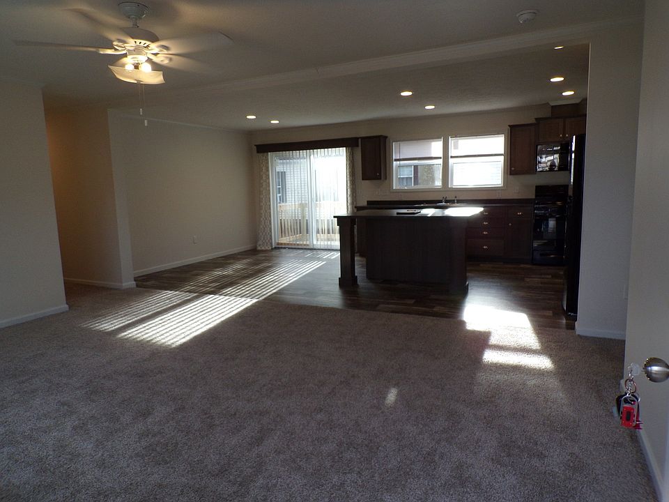 1st image of 2 Willow Dr #381