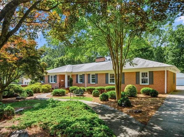 5013 Manning Dr, Greensboro, NC 27410