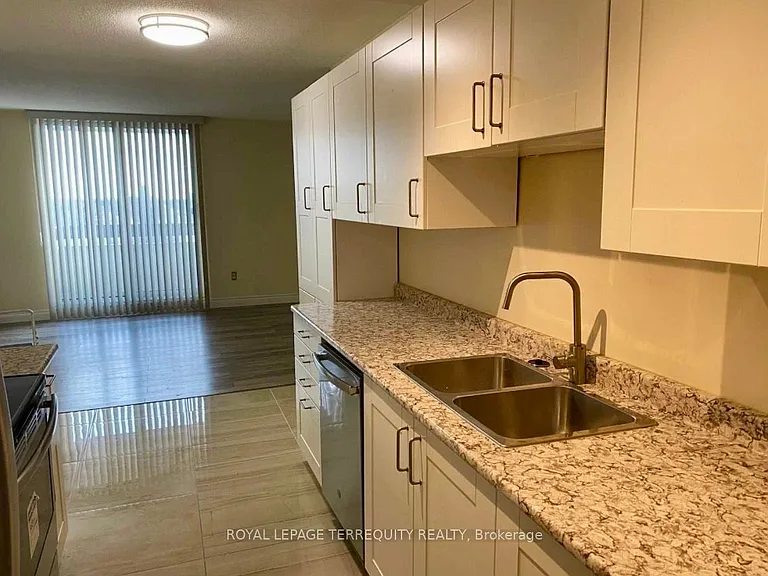 45 Huntingdale Blvd #806 — Photo 2