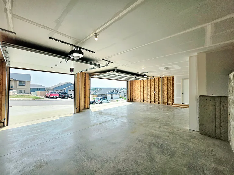 5328 Silverton St — Photo 19