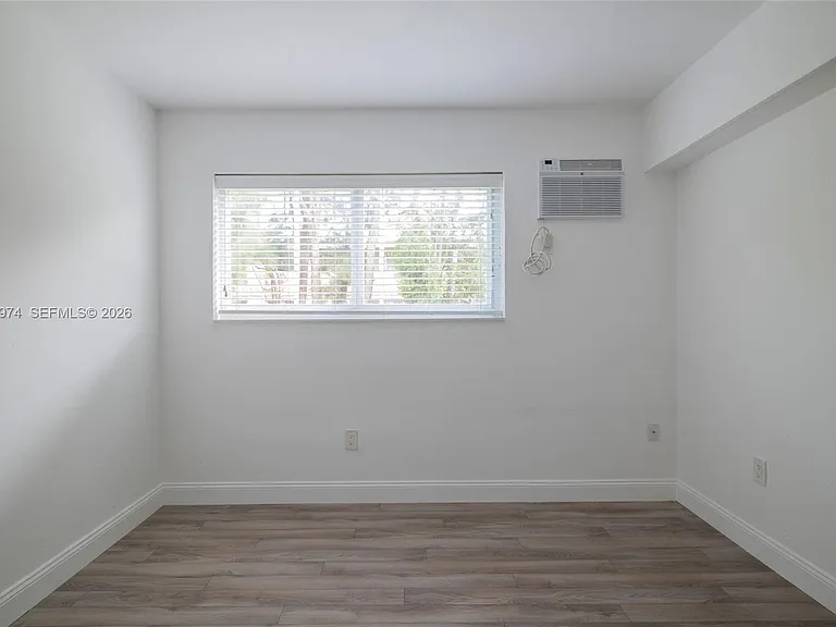 7901 SW 64th Ave #2 — Photo 7