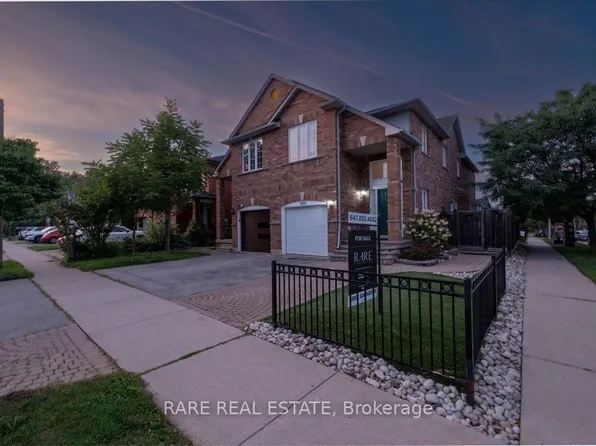 1825 Hobson Dr, Burlington, ON L7L 6P9