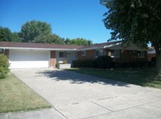 210 Pawnee Dr, Circleville, OH 43113