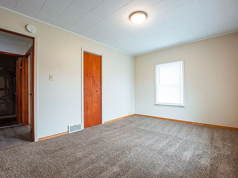 1502 Silver Ln — Photo 18