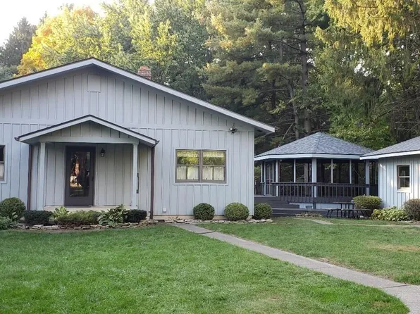 10139 N Linden Rd, Clio, MI 48420