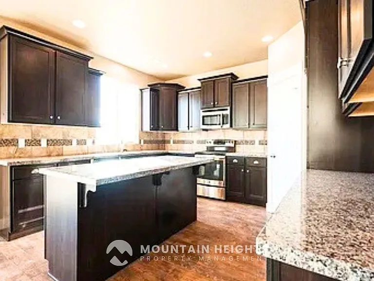 3953 W Sand Lake Dr — Photo 31