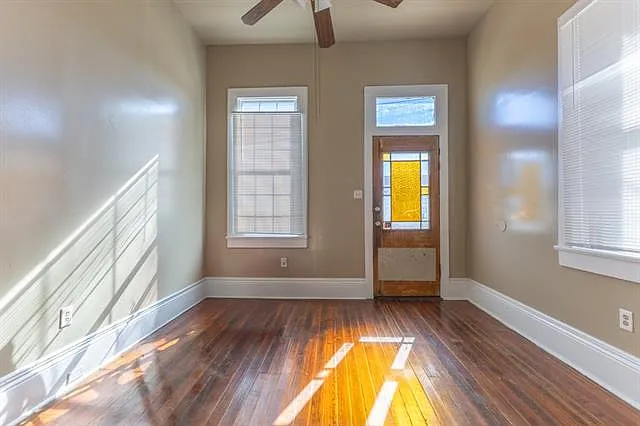 2429 Freret St — Photo 3