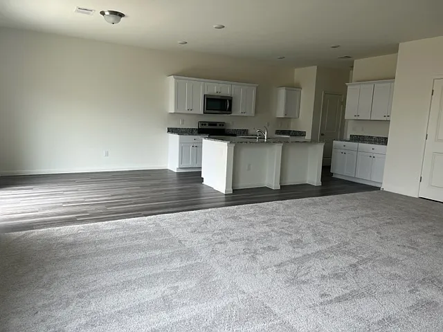 243 Thistle Ln — Photo 5