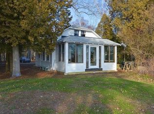 5624 Cedar Beach Ln, Belgium, WI 53004