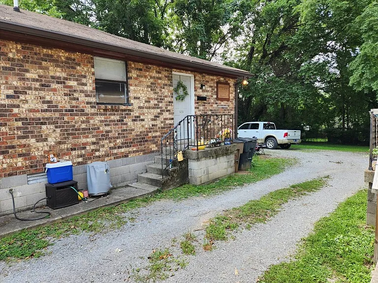 1409 Douglas Ave #DOUGLAS B — Photo 3