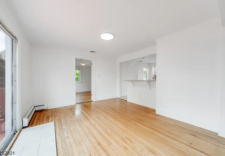 275 E Mount Pleasant Ave — Photo 15