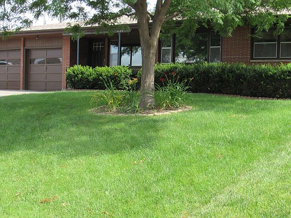 2nd image of 4625 Eden Cir