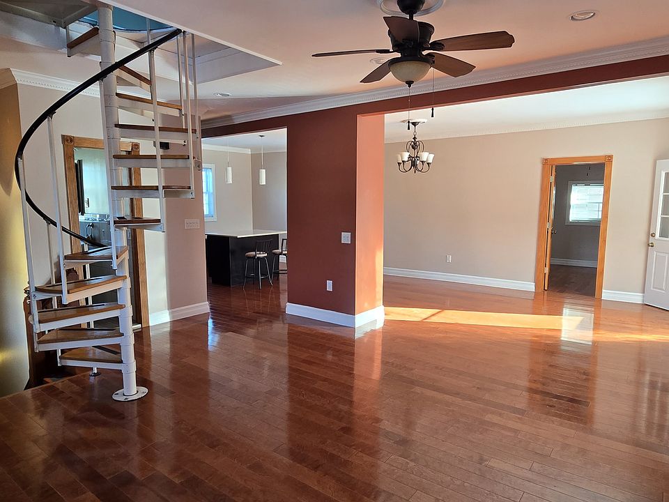 1st image of 8522 115th St