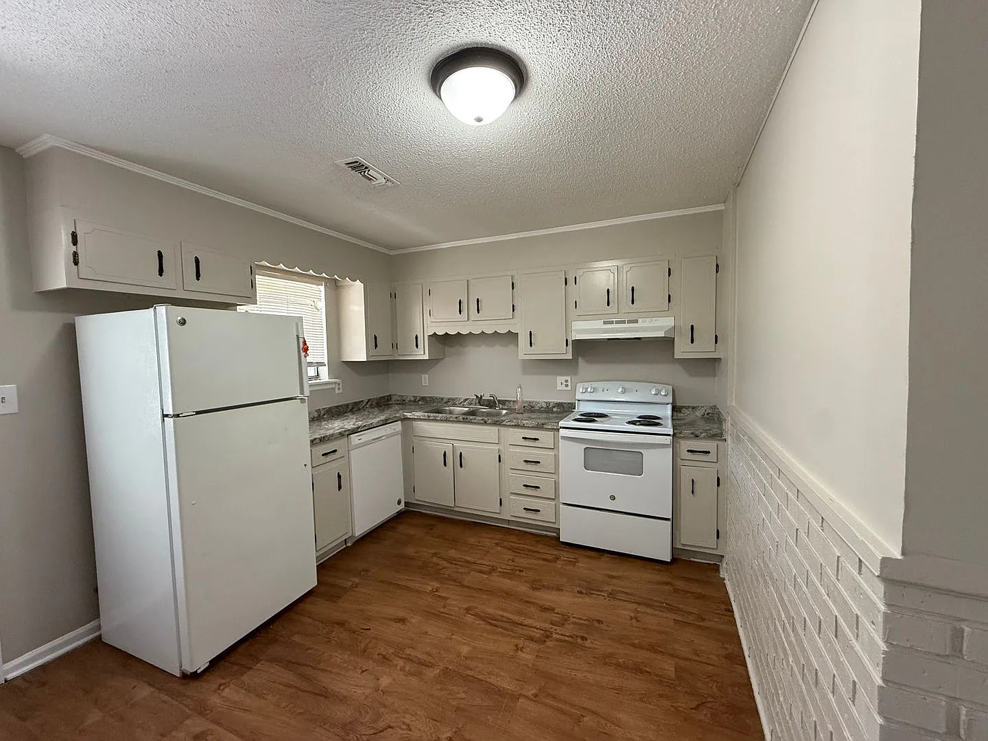 Glenn Street Townhomes — Photo 2