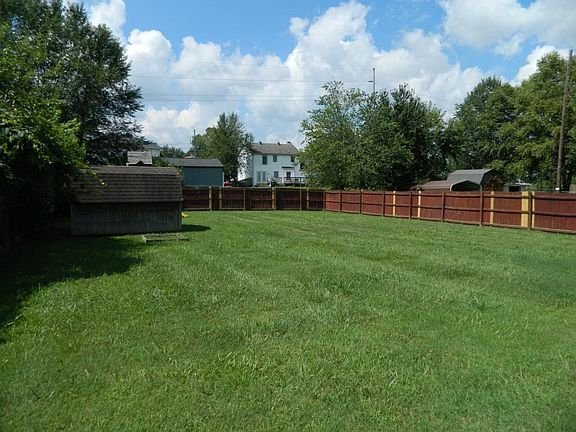 3rd image of 1238 Archwood Dr