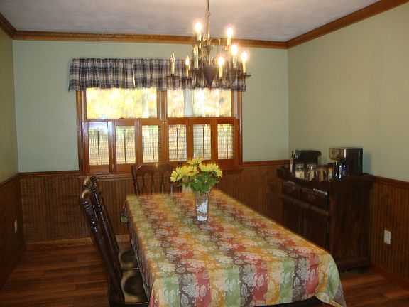 3rd image of 127 Lincoln Ave