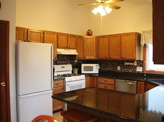4th image of 26440 Oak Meadow Dr W