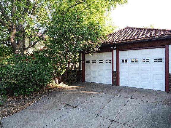 5th image of 2100 Xerxes Ave N