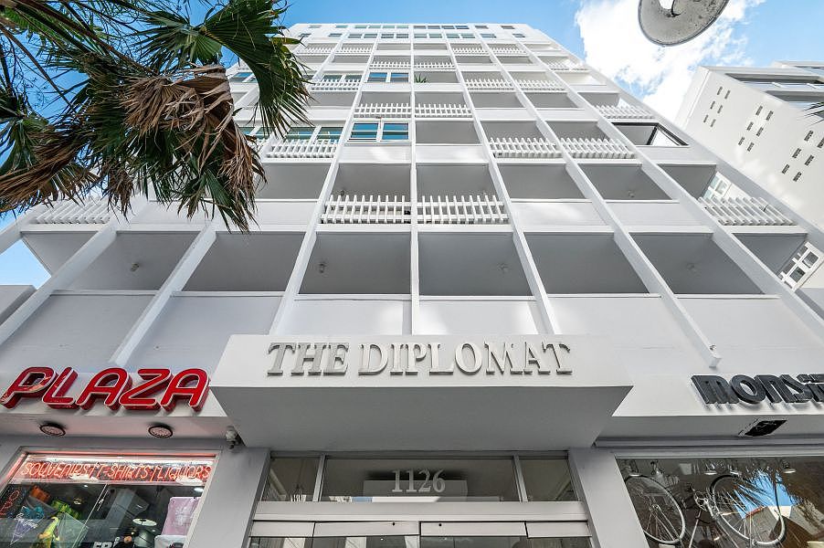 1st image of Cond The Diplomat 1126 Avenue Ashford Apt #Penthouse 4