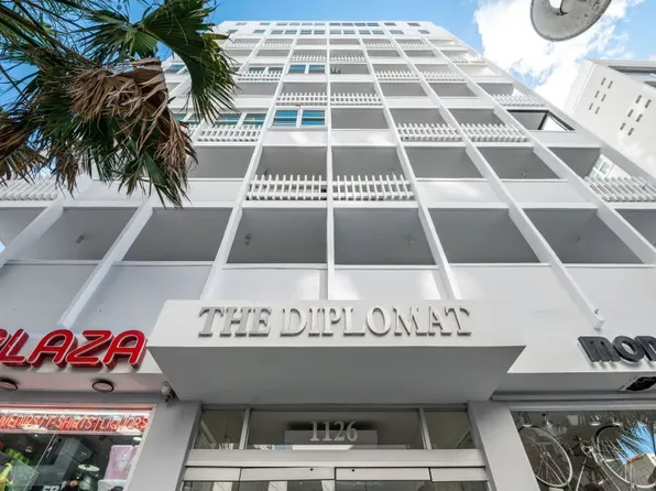 Cond The Diplomat 1126 Avenue Ashford Apt #Penthouse 4, San Juan, PR 00911
