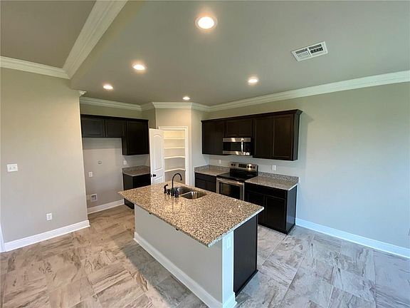 3rd image of 2095 Orleans Run Dr