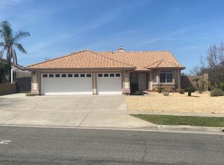 2618 Cherrybark Ln, Corona, CA 92881