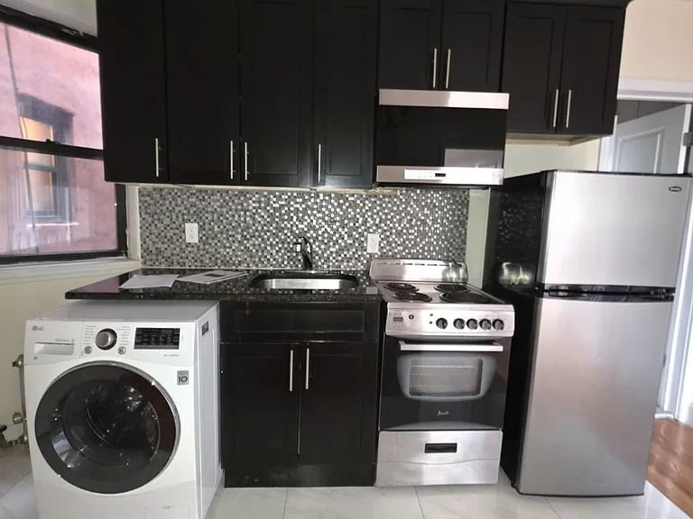 30 Rogers Ave #3A — Photo 8