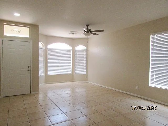 6135 W Navajo Dr — Photo 2